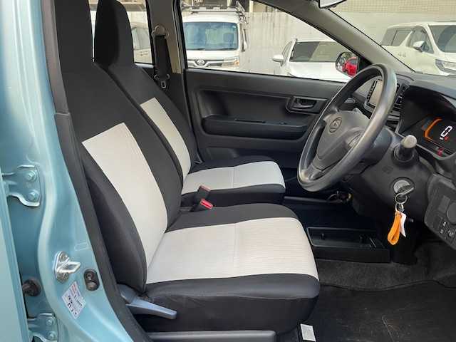 ダイハツ ミラ イース L 埼玉県 2017(平29)年 3.1万km スカイブルーメタリック 登録時30539km/社外ナビ/　・CD/ワンセグTV/アイドリングストップ/前後ドライブレコーダー/リアスポイラー/TRC/CVT/横滑り防止/フロアマット/取扱説明書