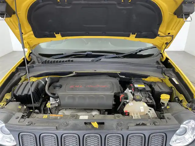 クライスラー・ジープ ジープ レネゲード トレイルホーク 大分県 2017(平29)年 3.1万km 黄 純正ディスプレイオーディオ/バックカメラ/スマートキー/スペアキー×１/オートクルーズコントロール/ＥＴＣ/前後ドライブレコーダー/オートライト/ＬＥＤヘッドライト/ステアリングスイッチ