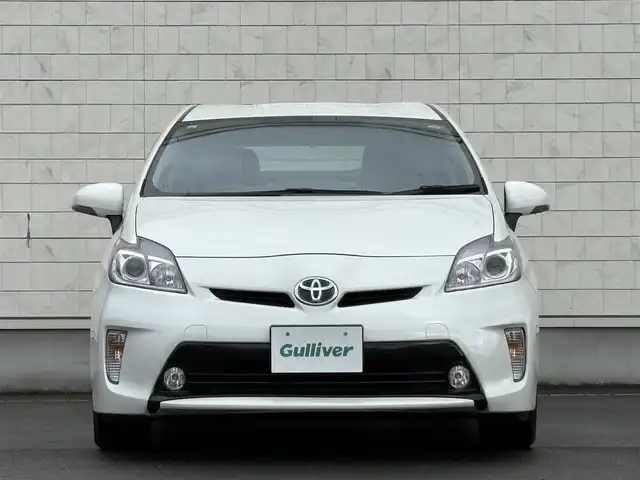 トヨタ プリウス S 岩手県 2015(平27)年 6.3万km ホワイトパールクリスタルシャイン 禁煙車/純正オーディオ/→CD/FM/AM/AUX/ステアリングスイッチ（オーディオ連動）/オートライト/HIDヘッドライト/フォグライト/〇プッシュスタート/〇電動格納ミラー/〇ウィンカーミラー/〇全席オートパワーウィンドウ/〇ドアバイザー/〇フロアマット/〇シガーソケット/〇スマートキー