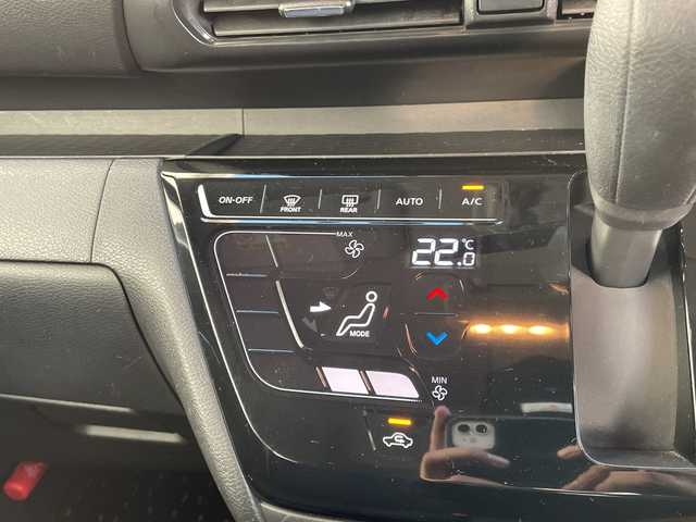 日産 ルークス HWS X プロパイロットED 千葉県 2021(令3)年 3.1万km フローズンバニラパール 純正9インチナビ/(フルセグ/BT/CD/DVD/FM/AM)/プロパイロット/オートホールド/リアサーキュレーター/全周囲カメラ/ドライブレコーダー/衝突被害軽減システム/クルーズコントロール/両側パワースライドドア/横滑り防止装置/ビルトインETC/アイドリングストップ/LEDヘッドライト/オートライト/電動格納ミラー/純正14インチAW/シートリフター/プッシュスタート/スマートキー/フロアマット/取扱説明書