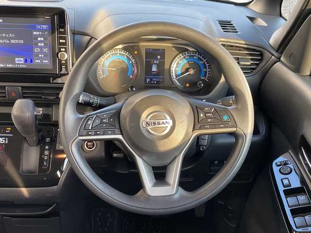 日産 ルークス HWS X プロパイロットED 千葉県 2021(令3)年 3.1万km フローズンバニラパール 純正9インチナビ/(フルセグ/BT/CD/DVD/FM/AM)/プロパイロット/オートホールド/リアサーキュレーター/全周囲カメラ/ドライブレコーダー/衝突被害軽減システム/クルーズコントロール/両側パワースライドドア/横滑り防止装置/ビルトインETC/アイドリングストップ/LEDヘッドライト/オートライト/電動格納ミラー/純正14インチAW/シートリフター/プッシュスタート/スマートキー/フロアマット/取扱説明書