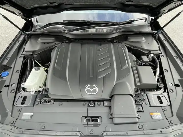 マツダ ＣＸ－６０ XD Lパッケージ 滋賀県 2023(令5)年 1.9万km ジェットブラックマイカ 純正ディスプレイオーディオ/・AM/FM/・HDMI/・Bluetooth/・AppleCarPlay/・AndroidAuto/360°ビューモニター/ステアリングスイッチ/革巻きステアリング/ステアリングスイッチ/ステアリングヒーター/置くだけ充電/前方ドライブレコーダー/ETC/全席シートヒーター/前席パワーシート/運転席メモリシート/前後進スマートブレーキサポート/前後進誤発進抑制/レーンキープアシスト/ロードキープアシスト/側方危険回避/前側方接近検知/後側方接近検知/ブラインドスポットモニタリング/降車時警告/ドライバー異常検知/アダプティブクルーズコントロール/オートリトラミラー/スマートキー×2/純正20インチアルミホイール