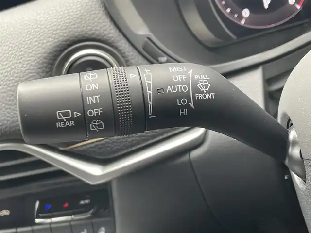 マツダ ＣＸ－６０ XD Lパッケージ 滋賀県 2023(令5)年 1.9万km ジェットブラックマイカ 純正ディスプレイオーディオ/・AM/FM/・HDMI/・Bluetooth/・AppleCarPlay/・AndroidAuto/360°ビューモニター/ステアリングスイッチ/革巻きステアリング/ステアリングスイッチ/ステアリングヒーター/置くだけ充電/前方ドライブレコーダー/ETC/全席シートヒーター/前席パワーシート/運転席メモリシート/前後進スマートブレーキサポート/前後進誤発進抑制/レーンキープアシスト/ロードキープアシスト/側方危険回避/前側方接近検知/後側方接近検知/ブラインドスポットモニタリング/降車時警告/ドライバー異常検知/アダプティブクルーズコントロール/オートリトラミラー/スマートキー×2/純正20インチアルミホイール