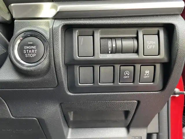 スバル インプレッサ スポーツ 2．0i－L アイサイト 福岡県 2017(平29)年 10.8万km ピュアレッド ワンオーナー/社外ナビ/（Panasonic:CN-LR820D）/Bluetooth対応/フルセグTV/CD/DVD/FM/AM/バックカメラ/レーダークルーズコントロール/パドルシフト/ドアバイザー/プッシュスタート/純正フロアマット/純正アルミホイール/保証書/取扱説明書/スペアキー/スマートキー