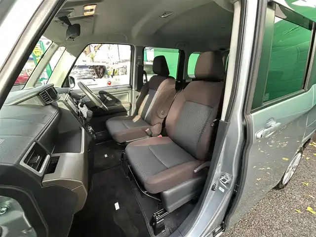 トヨタ ルーミー G 東京都 2024(令6)年 0.2万km ブライトシルバーM ワンオーナー/純正ナビ(NMZK-W73D)/・フルセグTV/Bluetoothオーディオ/DVD/バックカメラ/前後ドライブレコーダー（TZ-DR210)/前後コーナーセンサー/レーンキープアシスト/衝突軽減システム/ステアリングスイッチ/両側パワースライドドア/LEDヘッドライト/オートライト/オートハイビーム/ETC2.0/スマートキー/スペアキー×1/保証書/整備記録簿/取扱説明書