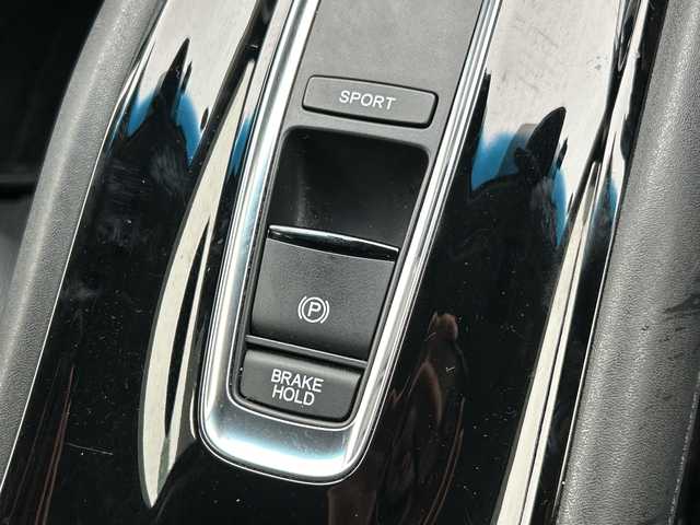 ホンダ ヴェゼル ハイブリッド Z ホンダセンシング 大阪府 2018(平30)年 3.5万km プラチナホワイトパール 純正ナビ(BT/フルセグ/DVD/USB)/バックカメラ/レーダークルーズコントロール/衝突被害軽減システム/レーンキープアシスト/盗難防止装置/横滑り防止装置/コーナーセンサー/ハーフレザーシート/シートヒーター/ドライブレコーダー/ETC/LEDヘッドライト/オートライト/純正フロアマット/純正アルミホイール/スペアキー