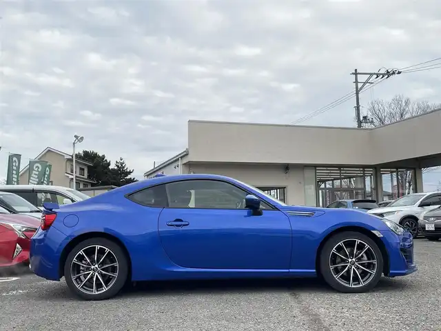 スバル ＢＲＺ S 宮城県 2018(平30)年 7万km WRブルーパール /ワンオーナー//純正ナビ/(DVD、CD、AM、FM、フルセグTV、BT、iPod、USB)//プッシュスタートボタン　//スペアキー×１　//クルーズコントロール(追従なし)//バックカメラ//オートライト　//ＬＥＤアクセサリーライナー//マニュアル車//ETC2.0//純正マット//リアヒーター