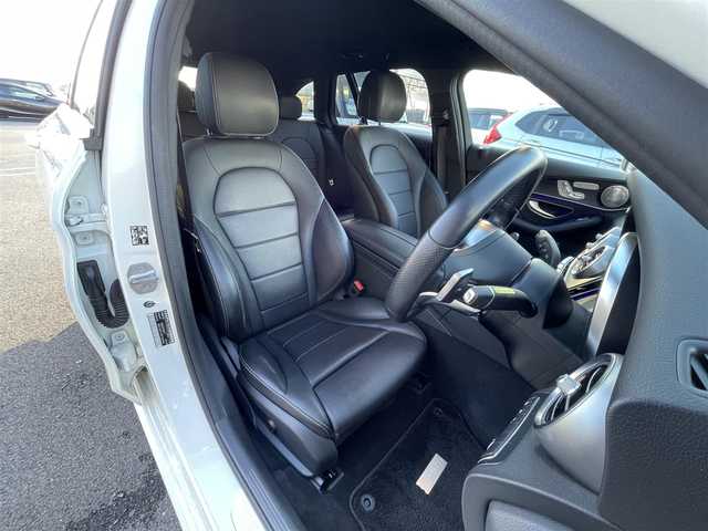 メルセデス・ベンツ Ｃ２２０ｄ ワゴン アバンギャルド 滋賀県 2019(令1)年 5.9万km パール 禁煙車/純正ナビ/（フルセグTV／Bluetooth／USB／Apple CarPlay／Android Auto）/Burmesterサウンド/全方位カメラ/ビルトインETC/ブラインドスポットモニター/前席シートヒーター/メモリーシート/前方ドライブレコーダー/レザーシート/レーンキープアシスト/ステアリングアシスト/パーキングセンサー/パドルシフト/アダプティブクルーズコントロール/前後ソナー/パワーバックドア/アイドリングストップ/ステアリングスイッチ/電動パーキングブレーキ/LEDヘッドライト/オートライト/プッシュスタート/スマートキー