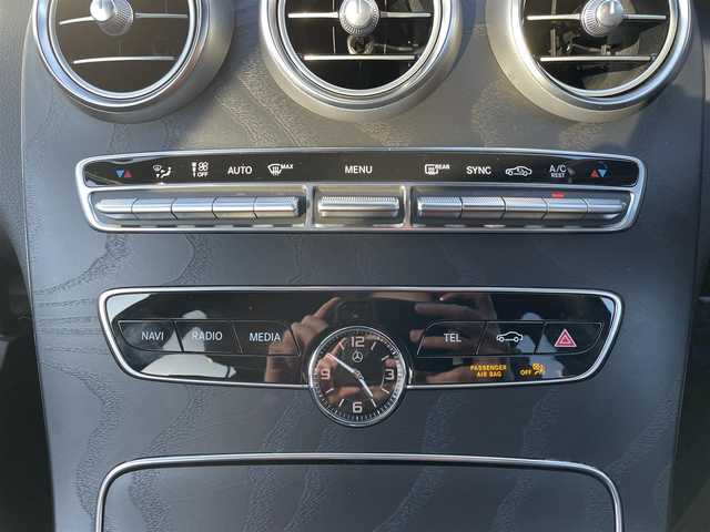 メルセデス・ベンツ Ｃ２２０ｄ ワゴン アバンギャルド 滋賀県 2019(令1)年 5.9万km パール 禁煙車/純正ナビ/（フルセグTV／Bluetooth／USB／Apple CarPlay／Android Auto）/Burmesterサウンド/全方位カメラ/ビルトインETC/ブラインドスポットモニター/前席シートヒーター/メモリーシート/前方ドライブレコーダー/レザーシート/レーンキープアシスト/ステアリングアシスト/パーキングセンサー/パドルシフト/アダプティブクルーズコントロール/前後ソナー/パワーバックドア/アイドリングストップ/ステアリングスイッチ/電動パーキングブレーキ/LEDヘッドライト/オートライト/プッシュスタート/スマートキー