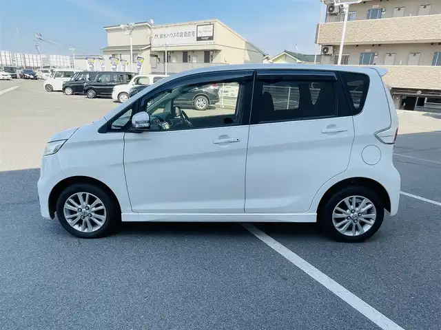 日産 デイズ ハイウェイスターX 岡山県 2014(平26)年 8.4万km パール (株)IDOMが運営する【じしゃロン岡山店】の自社ローン専用車両です。こちらは現金またはオートローンご利用時の価格です。 自社ローンご希望の方は別途その旨お申し付け下さい/＊ナビ（CD/DVD/SD/BT）/＊フルセグTV/＊バックカメラ/＊プッシュスタート/＊ドラレコ