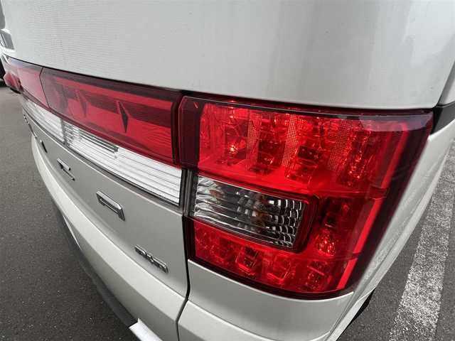 三菱 デリカＤ：５ D－Power package 秋田県 2015(平27)年 11.5万km ウォームホワイトパール ４WD/ディーゼルターボ/純正ナビ/フルセグ/バックカメラ/両側パワスラ/純正アルミ/スマートキー/クルーズコントロール/前席シートヒーター/フリップダウンモニター/電動リアゲート/ステアリングスイッチ/パドルシフト/社外フロアマット/純正ドアバイザー/ETC/オートライト/オートエアコン/パワーステアリング/パワーウィンドウ/横滑り防止/電動格納ウィンカーミラー/保証書/取扱説明書/記録簿