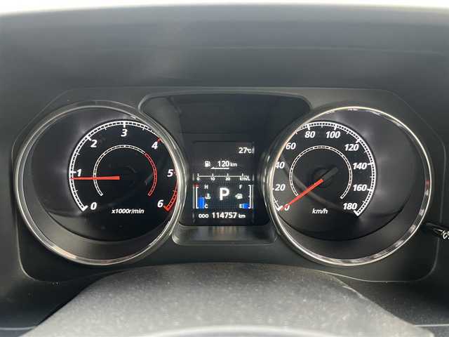 三菱 デリカＤ：５ D－Power package 秋田県 2015(平27)年 11.5万km ウォームホワイトパール ４WD/ディーゼルターボ/純正ナビ/フルセグ/バックカメラ/両側パワスラ/純正アルミ/スマートキー/クルーズコントロール/前席シートヒーター/フリップダウンモニター/電動リアゲート/ステアリングスイッチ/パドルシフト/社外フロアマット/純正ドアバイザー/ETC/オートライト/オートエアコン/パワーステアリング/パワーウィンドウ/横滑り防止/電動格納ウィンカーミラー/保証書/取扱説明書/記録簿
