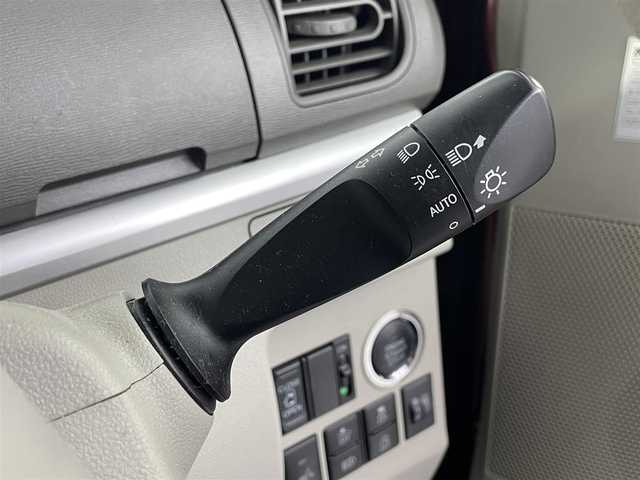 ダイハツ タント X SA Ⅲ 埼玉県 2017(平29)年 6.1万km ファイアークォーツレッドM 社外ナビ/(USB/Bluetooth/CD/DVD/ipod/AM/FM)/地デジフルセグ/バックカメラ/前方ドライブレコーダー/ETC/片側パワースライドドア/運転席シートヒーター/オートマチックハイビーム/衝突軽減ブレーキ/電動格納ミラー/パワーモード/プッシュスタート/ステアリングリモコン/社外フロアマット/純正ドアバイザー/155/65R14×4サマータイヤ車載