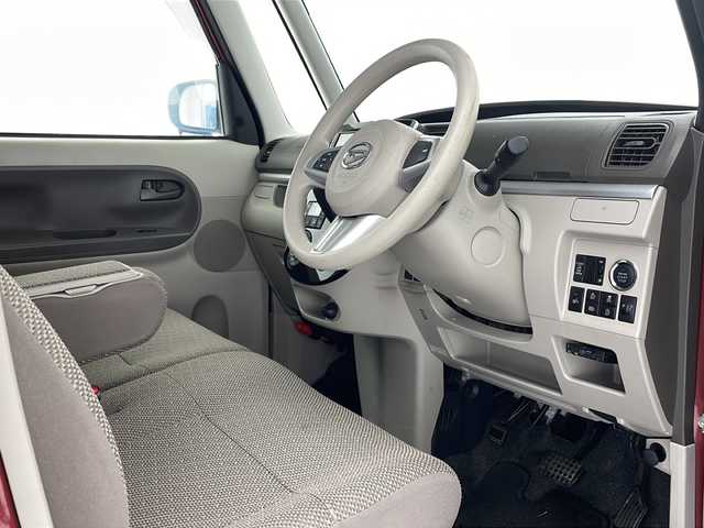 ダイハツ タント X SA Ⅲ 沖縄県 2017(平29)年 6.1万km ファイアークォーツレッドM 社外ナビ(MDV-D504BTW)/(USB/Bluetooth/CD/DVD/ipod/AM/FM)/地デジフルセグ/バックカメラ/前方ドライブレコーダー/ETC/片側パワースライドドア/運転席シートヒーター/オートマチックハイビーム/衝突軽減ブレーキ/電動格納ミラー/パワーモード/プッシュスタート/ステアリングリモコン/社外フロアマット/純正ドアバイザー/155/65R14×4サマータイヤ車載