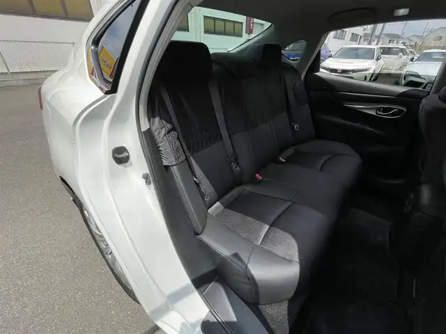 日産 フーガ 250GT Aパッケージ 群馬県 2018(平30)年 7.7万km ブリリアントホワイトパール 安全装備/・衝突軽減ブレーキ/・横滑り防止/・アラウンドビューモニター/・クルーズコントロール/・コーナーセンサー/・オートライト/純正ナビ/・AM/FM/Bluetooth/・CD/DVD/USB/・フルセグTV/MSV/LEDヘッドライト/LEDフォグランプ/パワーシート/ドライブレコーダー/ETC/純正フロアマット/スマートキー/プッシュスタート/左手ブレーキ、アクセルレバー付き