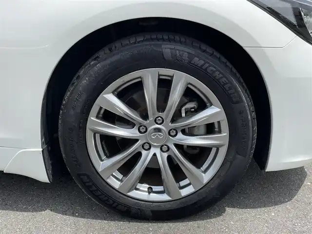 日産 フーガ 250GT Aパッケージ 群馬県 2018(平30)年 7.7万km ブリリアントホワイトパール 安全装備/・衝突軽減ブレーキ/・横滑り防止/・アラウンドビューモニター/・クルーズコントロール/・コーナーセンサー/・オートライト/純正ナビ/・AM/FM/Bluetooth/・CD/DVD/USB/・フルセグTV/MSV/LEDヘッドライト/LEDフォグランプ/パワーシート/ドライブレコーダー/ETC/純正フロアマット/スマートキー/プッシュスタート/左手ブレーキ、アクセルレバー付き