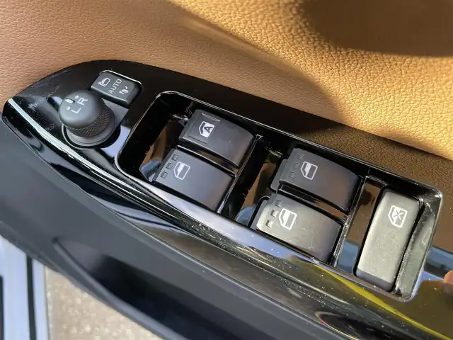 トヨタ ピクシスジョイ F G SAⅢ プライムコレ 石川県 2021(令3)年 3.8万km パール 純正メモリーナビ/ワンセグTV/バックカメラ/LEDヘッドライト/ETC/ドライブレコーダー/スマートキー/プッシュスタート/電動ミラー/ハーフレザーシート/シートヒーター/スマートアシスト/オートライト/オートエアコン