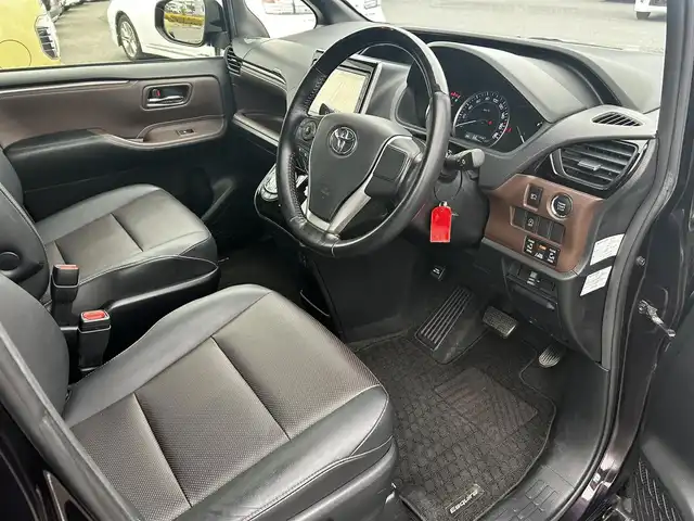 トヨタ エスクァイア Gi 福島県 2015(平27)年 6.9万km ボルドーマイカメタリック 純正ナビ（NSZT-Y64T）/（AM/FM/BT/CD/DVD/TV）/バックカメラ/クルーズコントロール/前席シートヒーター/両側パワースライドドア/ETC/ドライブレコーダー前後/LEDオートヘッドライト/純正15インチアルミ/スマートキー/プッシュスタート