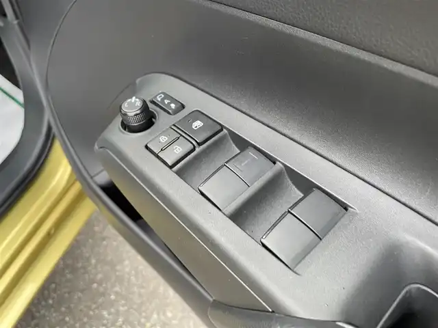 トヨタ アクア X 石川県 2022(令4)年 4.6万km ブラスゴールドメタリック 4WD/純正ディスプレイオーディオ/ナビ/バックカメラ/LEDヘッドライト/ETC/ドライブレコーダー/トヨタセーフティセンス/レーダークルーズ/クリアランスソナー/寒冷地仕様/社外アルミホイール/純正ホイール&夏タイヤ積み込み/保証書
