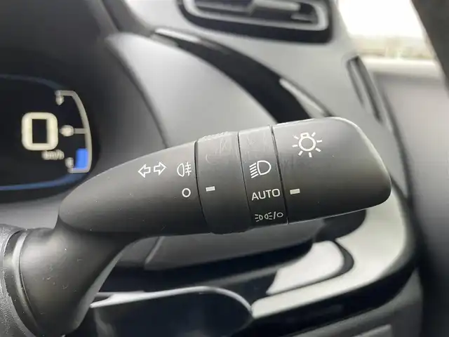 トヨタ アクア X 石川県 2022(令4)年 4.6万km ブラスゴールドメタリック 4WD/純正ディスプレイオーディオ/ナビ/バックカメラ/LEDヘッドライト/ETC/ドライブレコーダー/トヨタセーフティセンス/レーダークルーズ/クリアランスソナー/寒冷地仕様/社外アルミホイール/純正ホイール&夏タイヤ積み込み/保証書
