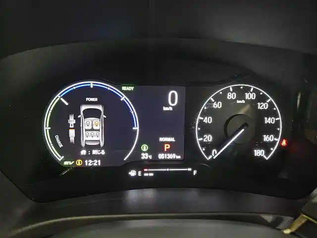 ホンダ ヴェゼル ハイブリッド e:HEV Z 秋田県 2021(令3)年 5.2万km プレミアムクリスタルレッドM 〇ワンオーナー/〇４WD/〇純正9インチナビ/〇フルセグTV/〇バックカメラ/〇純正ETC2.0/〇ドライブレコーダー/〇追従機能付クルーズコントロール/〇コーナーセンサー/〇ホンダセンシング/〇ブラインドスポットインフォメーション/〇LEDヘッドランプ/〇LEDフロントフォグランプ/〇ホンダコネクトディスプレイ/〇革巻きステアリングホイール/〇パドルシフト/〇左右独立温度調整オートエアコン/〇ブラックハーフレザーシート/〇前席シートヒーター/〇純正フロアマット/〇OPグリル/〇純正エアロ（F/S/R）/〇純正18インチアルミ/〇スマートキー/プッシュスタート/〇禁煙車