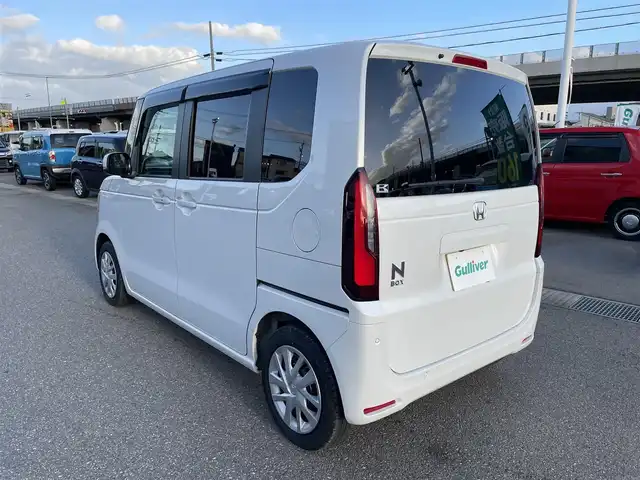 ホンダ Ｎ ＢＯＸ 石川県 2024(令6)年 0.6万km プラチナホワイトパール ホンダセンシング/社外メモリーナビ/CD/DVD/フルセグTV/バックカメラ/LEDヘッドライト/ETC/スマートキー/プッシュスタート/レーダークルーズ/ドライブレコーダー/シートヒーター/両側パワースライドドア/レーンキープ/オートライト/保証書