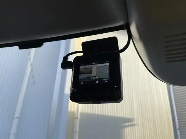 ホンダ Ｎ ＢＯＸ 石川県 2024(令6)年 0.6万km プラチナホワイトパール ホンダセンシング/社外メモリーナビ/CD/DVD/フルセグTV/バックカメラ/LEDヘッドライト/ETC/スマートキー/プッシュスタート/レーダークルーズ/ドライブレコーダー/シートヒーター/両側パワースライドドア/レーンキープ/オートライト/保証書