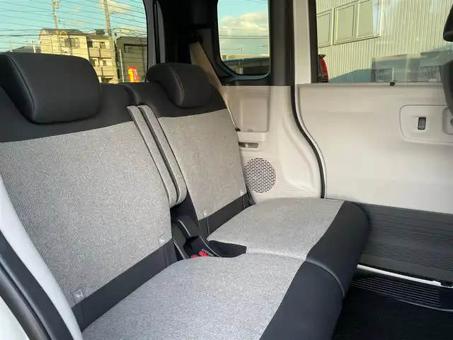 ホンダ Ｎ ＢＯＸ 石川県 2024(令6)年 0.6万km プラチナホワイトパール ホンダセンシング/社外メモリーナビ/CD/DVD/フルセグTV/バックカメラ/LEDヘッドライト/ETC/スマートキー/プッシュスタート/レーダークルーズ/ドライブレコーダー/シートヒーター/両側パワースライドドア/レーンキープ/オートライト/保証書