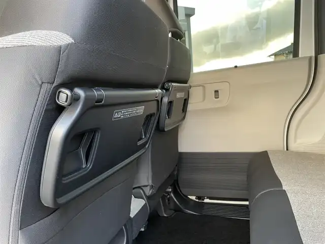 ホンダ Ｎ ＢＯＸ 石川県 2024(令6)年 0.6万km プラチナホワイトパール ホンダセンシング/社外メモリーナビ/CD/DVD/フルセグTV/バックカメラ/LEDヘッドライト/ETC/スマートキー/プッシュスタート/レーダークルーズ/ドライブレコーダー/シートヒーター/両側パワースライドドア/レーンキープ/オートライト/保証書