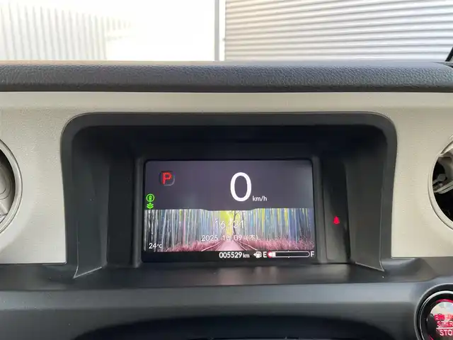 ホンダ Ｎ ＢＯＸ 石川県 2024(令6)年 0.6万km プラチナホワイトパール ホンダセンシング/社外メモリーナビ/CD/DVD/フルセグTV/バックカメラ/LEDヘッドライト/ETC/スマートキー/プッシュスタート/レーダークルーズ/ドライブレコーダー/シートヒーター/両側パワースライドドア/レーンキープ/オートライト/保証書