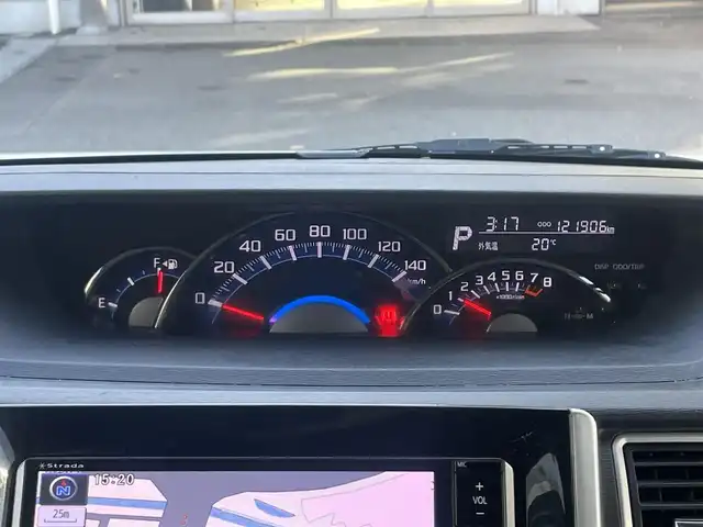 ダイハツ タント カスタム RS 静岡県 2015(平27)年 12.2万km パールホワイトⅢ 1オーナー /社外ナビ /地デジ/Bカメラ  /両側パワスラ/革巻きステアリング/ステアリングスイッチ/オートライト  /フォグランプ　/社外１４インチAW /スマートキー  /保証書　/取説