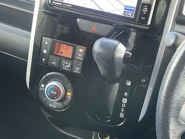 ダイハツ タント カスタム RS 静岡県 2015(平27)年 12.2万km パールホワイトⅢ 1オーナー /社外ナビ /地デジ/Bカメラ  /両側パワスラ/革巻きステアリング/ステアリングスイッチ/オートライト  /フォグランプ　/社外１４インチAW /スマートキー  /保証書　/取説