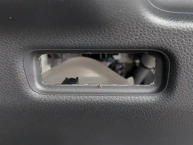 ホンダ フリード クロスター 東京都 2024(令6)年 0.6万km クリスタルブラックパール Honda SENSING/・衝突軽減ブレーキ/・誤発進抑制機能/・路外逸脱抑制機能/・アダプティブクルーズコントロール/・車線維持支援システム/・先行車発進お知らせ機能/・ブラインドスポットインフォメーション/・コーナーセンサー/プッシュスタート/純正ナビ/フルセグTV/バックカメラ/両側パワースライドドア/ハーフレザーシート/シートヒーター/後席ロールサンシェード/ルーフレール/LEDヘッドライト/オートライト/ドアバイザー/15インチ純正アルミホイール/スマートキー