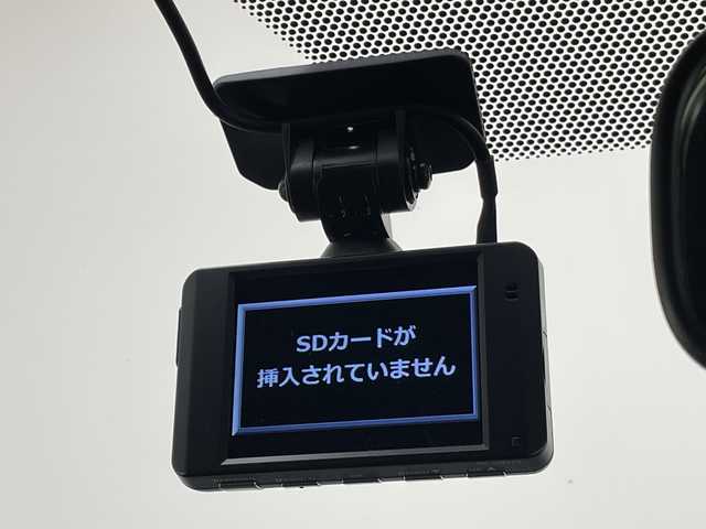 トヨタ ヤリス X 愛知県 2020(令2)年 5.3万km スーパーホワイトⅡ 衝突軽減システム/純正DAナビ/レーダークルーズコントロール/Bluetooth/バックカメラ/コーナーセンサー/オートマチックハイビーム/ドライブレコーダー/ETC/ステアリングスイッチ/スマートキー/プッシュスタート