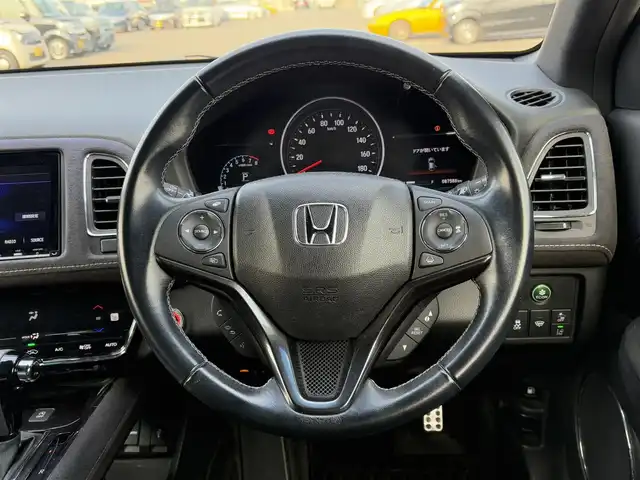 ホンダ ヴェゼル RS ホンダセンシング 大分県 2018(平30)年 8.8万km プラチナホワイトパール ・純正ナビ(CD/DVD/BT/SD/USB/HDMI)/・バックカメラ/・フルセグテレビ/・シートヒーター/・レーダークルーズコントロール/・ドライブレコーダー/・ETC/・ブレーキホールド/・アイドリングストップ/・ステアリングリモコン/・スマートキー/・プッシュスタートボタン