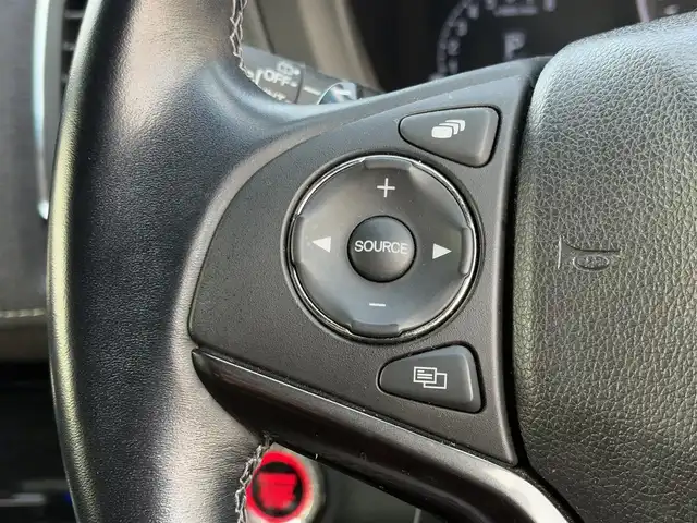 ホンダ ヴェゼル RS ホンダセンシング 大分県 2018(平30)年 8.8万km プラチナホワイトパール ・純正ナビ(CD/DVD/BT/SD/USB/HDMI)/・バックカメラ/・フルセグテレビ/・シートヒーター/・レーダークルーズコントロール/・ドライブレコーダー/・ETC/・ブレーキホールド/・アイドリングストップ/・ステアリングリモコン/・スマートキー/・プッシュスタートボタン