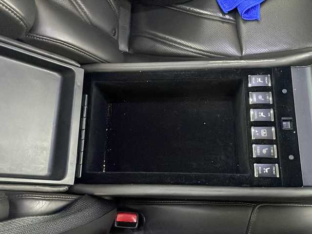 日産 シーマ ハイブリッド VIP G 福岡県 2014(平26)年 17.2万km ガーネットブラック 純正メーカーナビ/（AM/FM/CD/DVD/AUX/ワンセグTV）/横滑り防止/クルーズコントロール追従あり/後部座席用モニター×2/パワーシート（運転席/助手席）/BOSEスピーカー/サンルーフ/シートメモリー/シートクーラー（全席）/シートヒーター（全席）/ETC/プッシュスタート/ドライブレコーダー前/純正フロアマット/純正アルミホイール/オッドマン（助手席）/オートライト/フォグランプ/電格ミラー/取扱説明書/スペアキー×１