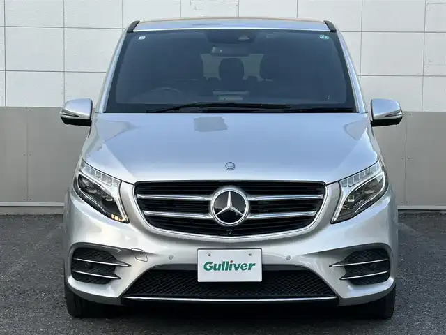 メルセデス・ベンツ Ｖ２２０ d スポーツ ロング 東京都 2017(平29)年 1.9万km ブリリアントシルバー ワンオーナー/パノラミックスライディングルーフ/レーダーセーフティパッケージ/ブラインドスポットモニター/ディストロニックプラス/レーンキーピングアシスト/CPA(衝突警告システム)/PRE-SAFE/両側パワースライドドア/純正HDDナビ/　DVD/CD/Bluetooth/バックカメラ/Burmesterサラウンドサウンドシステム/後席モニター/レザーシート/パワーシート/シートヒーター/メモリーシート/純正19インチアルミホイール/パワーバックドア/LEDヘッドライト/コーナリングライト/アダプティブハイビームシステム/ETC2.0/サイドシルスポイラー/アンビエントランプ/コーナーセンサー/フロアマット/ステンレスペダル/保証書/取扱説明書