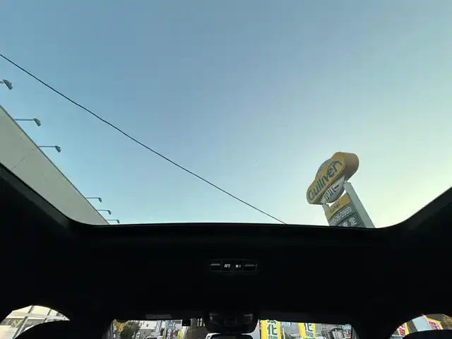 メルセデス・ベンツ Ｖ２２０ d スポーツ ロング 東京都 2017(平29)年 1.9万km ブリリアントシルバー ワンオーナー/パノラミックスライディングルーフ/レーダーセーフティパッケージ/ブラインドスポットモニター/ディストロニックプラス/レーンキーピングアシスト/CPA(衝突警告システム)/PRE-SAFE/両側パワースライドドア/純正HDDナビ/　DVD/CD/Bluetooth/バックカメラ/Burmesterサラウンドサウンドシステム/後席モニター/レザーシート/パワーシート/シートヒーター/メモリーシート/純正19インチアルミホイール/パワーバックドア/LEDヘッドライト/コーナリングライト/アダプティブハイビームシステム/ETC2.0/サイドシルスポイラー/アンビエントランプ/コーナーセンサー/フロアマット/ステンレスペダル/保証書/取扱説明書