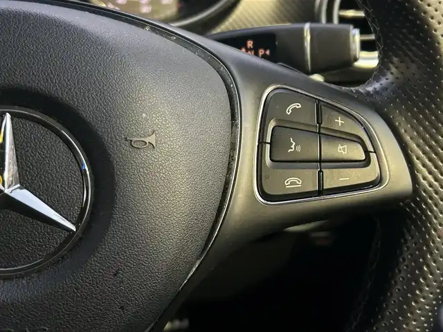 メルセデス・ベンツ Ｖ２２０ d スポーツ ロング 東京都 2017(平29)年 1.9万km ブリリアントシルバー ワンオーナー/パノラミックスライディングルーフ/レーダーセーフティパッケージ/ブラインドスポットモニター/ディストロニックプラス/レーンキーピングアシスト/CPA(衝突警告システム)/PRE-SAFE/両側パワースライドドア/純正HDDナビ/　DVD/CD/Bluetooth/バックカメラ/Burmesterサラウンドサウンドシステム/後席モニター/レザーシート/パワーシート/シートヒーター/メモリーシート/純正19インチアルミホイール/パワーバックドア/LEDヘッドライト/コーナリングライト/アダプティブハイビームシステム/ETC2.0/サイドシルスポイラー/アンビエントランプ/コーナーセンサー/フロアマット/ステンレスペダル/保証書/取扱説明書