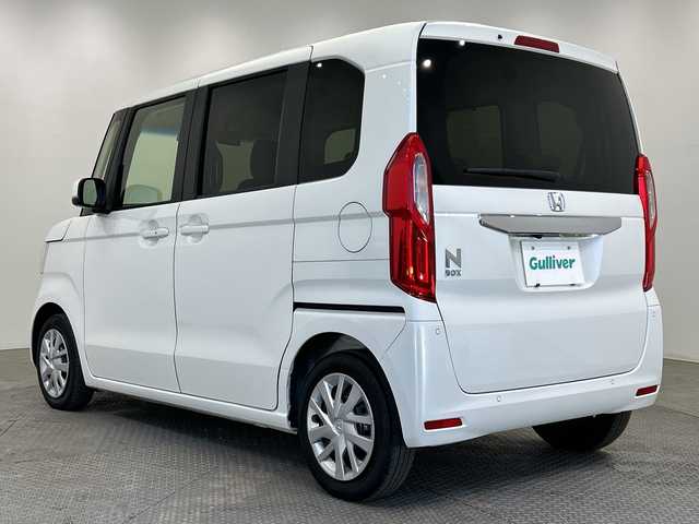 ホンダ Ｎ ＢＯＸ L 栃木県 2022(令4)年 2.4万km プラチナホワイトパール 純正ナビ/(CD/DVD/フルセグTV/Bluetooth/SD/USB)/バックカメラ/禁煙車/スマートキー/ホンダセンシング/両側パワースライドドア/純正ドライブレコーダー/純正LEDライト/純正フロアマット/ETC/オートライト/横滑り防止装置