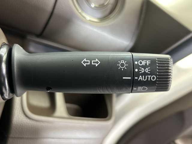 ホンダ Ｎ ＢＯＸ L 栃木県 2022(令4)年 2.4万km プラチナホワイトパール 純正ナビ/(CD/DVD/フルセグTV/Bluetooth/SD/USB)/バックカメラ/禁煙車/スマートキー/ホンダセンシング/両側パワースライドドア/純正ドライブレコーダー/純正LEDライト/純正フロアマット/ETC/オートライト/横滑り防止装置