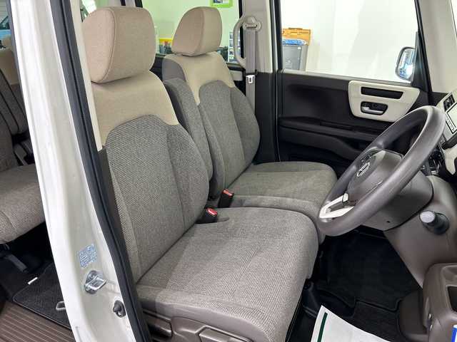 ホンダ Ｎ ＢＯＸ L 栃木県 2022(令4)年 2.4万km プラチナホワイトパール 純正ナビ/(CD/DVD/フルセグTV/Bluetooth/SD/USB)/バックカメラ/禁煙車/スマートキー/ホンダセンシング/両側パワースライドドア/純正ドライブレコーダー/純正LEDライト/純正フロアマット/ETC/オートライト/横滑り防止装置