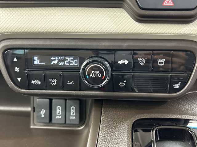 ホンダ Ｎ ＢＯＸ L 栃木県 2022(令4)年 2.4万km プラチナホワイトパール 純正ナビ/(CD/DVD/フルセグTV/Bluetooth/SD/USB)/バックカメラ/禁煙車/スマートキー/ホンダセンシング/両側パワースライドドア/純正ドライブレコーダー/純正LEDライト/純正フロアマット/ETC/オートライト/横滑り防止装置