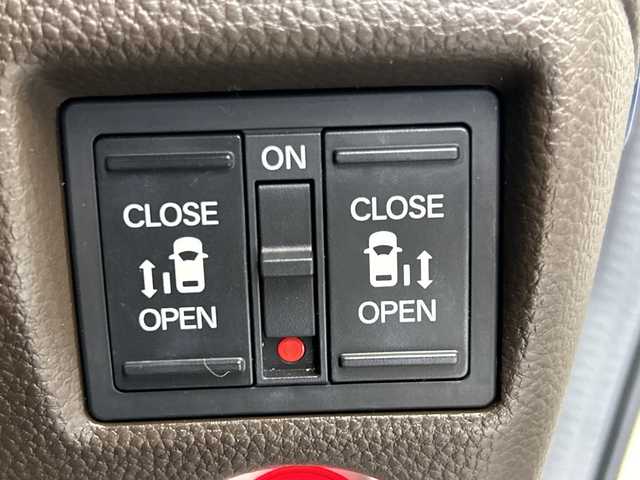 ホンダ Ｎ ＢＯＸ L 栃木県 2022(令4)年 2.4万km プラチナホワイトパール 純正ナビ/(CD/DVD/フルセグTV/Bluetooth/SD/USB)/バックカメラ/禁煙車/スマートキー/ホンダセンシング/両側パワースライドドア/純正ドライブレコーダー/純正LEDライト/純正フロアマット/ETC/オートライト/横滑り防止装置