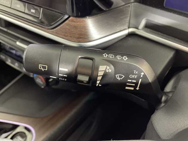 日産 オーラ G レザーエディション 神奈川県 2021(令3)年 1.7万km オーロラフレアブルーパール BOSEパーソナルプラスプレミアムサウンド/コネクトナビゲーションシステム/9型ディスプレイオーディオ/メモリーナビ/Bluetooth　USB　HDMI　/プロパイロット/インテリジェントアラウンドビューモニター/インテリジェントルームミラー/全方位運転支援システム/インテリジェントエマージェンシーブレーキ/踏み間違い衝突防止アシスト/標識検知機能/前方衝突予測機能/車線逸脱警報/ふらつき警報/オートハイビーム/車線逸脱防止支援システム/エマージェンシーストップシグナル/後側方衝突防止支援システム/後側方車両検知警報/後退時車両検知機能/ワイヤレス充電/純正ビルトインETC2.0/SOSコール/革シート/革巻きステアリング/ECO/SPORTモード/電動パーキングブレーキ/オートブレーキホールド/純正前後ドライブレコーダー/プッシュスタート/インテリジェントキー/アダブティブLEDヘッドライト/LEDフロントフォグランプ/オートライト/純正フロント/リアスポイラー/純正17インチアルミホイール/電格ウインカーミラー/スペアキー