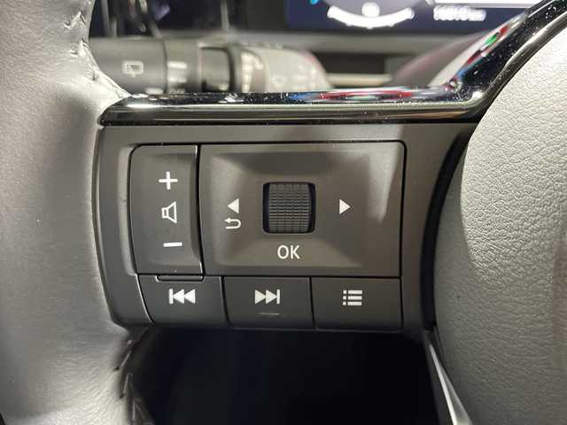 日産 オーラ G レザーエディション 神奈川県 2021(令3)年 1.7万km オーロラフレアブルーパール BOSEパーソナルプラスプレミアムサウンド/コネクトナビゲーションシステム/9型ディスプレイオーディオ/メモリーナビ/Bluetooth　USB　HDMI　/プロパイロット/インテリジェントアラウンドビューモニター/インテリジェントルームミラー/全方位運転支援システム/インテリジェントエマージェンシーブレーキ/踏み間違い衝突防止アシスト/標識検知機能/前方衝突予測機能/車線逸脱警報/ふらつき警報/オートハイビーム/車線逸脱防止支援システム/エマージェンシーストップシグナル/後側方衝突防止支援システム/後側方車両検知警報/後退時車両検知機能/ワイヤレス充電/純正ビルトインETC2.0/SOSコール/革シート/革巻きステアリング/ECO/SPORTモード/電動パーキングブレーキ/オートブレーキホールド/純正前後ドライブレコーダー/プッシュスタート/インテリジェントキー/アダブティブLEDヘッドライト/LEDフロントフォグランプ/オートライト/純正フロント/リアスポイラー/純正17インチアルミホイール/電格ウインカーミラー/スペアキー