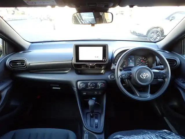 トヨタ ヤリス X 千葉県 2025(令7)年 0.1千km アバンギャルドブロンズメタリック 8インチディスプレイオーディオ/・AM/FMチューナー（ワイドFM対応）/・USB入力（動画・音楽再生/給電type-C）/・HDMI入力端子/・Apple CarPlay/Android Auto対応/・Miracast対応/・Blue tooth対応（ハンズフリー/オーディオ）/バックガイドモニター/ETC車載器/プッシュスタート/スマートキー2本/Toyota safety sense/・プリクラッシュセーフティ/・レーントレーシングアシスト/・レーンディパーチャーアラート/・レーダークルーズコントロール/・オートマチックハイビーム/・ロードサインアシスト/・発進遅れ告知機能/パーキングサポートブレーキ/サイド/カーテンシールドエアバッグ/保証書/取扱説明書/禁煙車