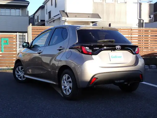 トヨタ ヤリス X 千葉県 2025(令7)年 0.1千km アバンギャルドブロンズメタリック 8インチディスプレイオーディオ/・AM/FMチューナー（ワイドFM対応）/・USB入力（動画・音楽再生/給電type-C）/・HDMI入力端子/・Apple CarPlay/Android Auto対応/・Miracast対応/・Blue tooth対応（ハンズフリー/オーディオ）/バックガイドモニター/ETC車載器/プッシュスタート/スマートキー2本/Toyota safety sense/・プリクラッシュセーフティ/・レーントレーシングアシスト/・レーンディパーチャーアラート/・レーダークルーズコントロール/・オートマチックハイビーム/・ロードサインアシスト/・発進遅れ告知機能/パーキングサポートブレーキ/サイド/カーテンシールドエアバッグ/保証書/取扱説明書/禁煙車