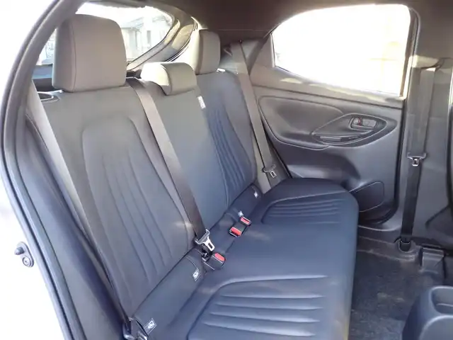 トヨタ ヤリス X 千葉県 2025(令7)年 0.1千km アバンギャルドブロンズメタリック 8インチディスプレイオーディオ/・AM/FMチューナー（ワイドFM対応）/・USB入力（動画・音楽再生/給電type-C）/・HDMI入力端子/・Apple CarPlay/Android Auto対応/・Miracast対応/・Blue tooth対応（ハンズフリー/オーディオ）/バックガイドモニター/ETC車載器/プッシュスタート/スマートキー2本/Toyota safety sense/・プリクラッシュセーフティ/・レーントレーシングアシスト/・レーンディパーチャーアラート/・レーダークルーズコントロール/・オートマチックハイビーム/・ロードサインアシスト/・発進遅れ告知機能/パーキングサポートブレーキ/サイド/カーテンシールドエアバッグ/保証書/取扱説明書/禁煙車